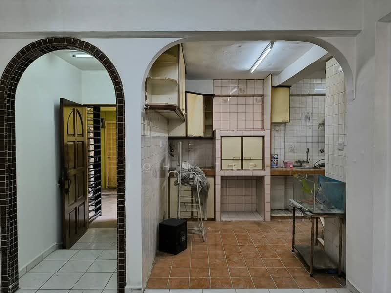Rumah Flat untuk Dijual di Taman Sri Sentosa - John Tee - Kitchen - PropertyGuru.com.my