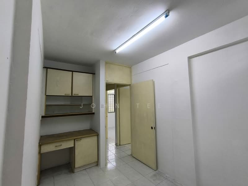 Rumah Flat untuk Dijual di Taman Sri Sentosa - John Tee - Interior - PropertyGuru.com.my