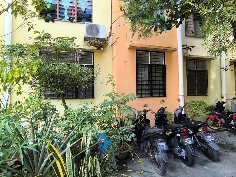 Rumah Flat untuk Dijual di Taman Sri Sentosa - John Tee - Exterior - PropertyGuru.com.my
