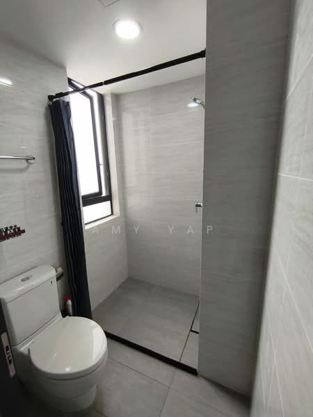 Kediaman Servis untuk Disewa di Baron Residence @ Lake City - Amy Yap - Bathroom - PropertyGuru.com.my