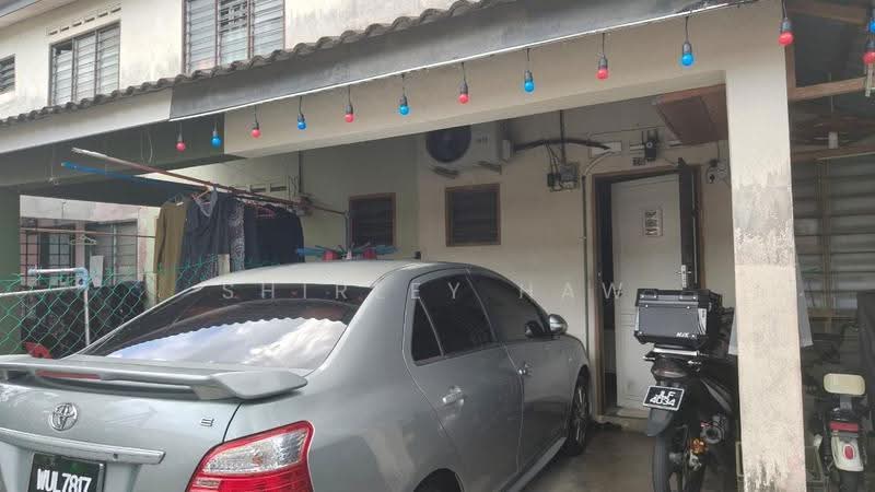 Rumah Teres 2-Tingkat untuk Dijual di Taman Molek (Johor Bahru) - Shirley Haw - Exterior - PropertyGuru.com.my