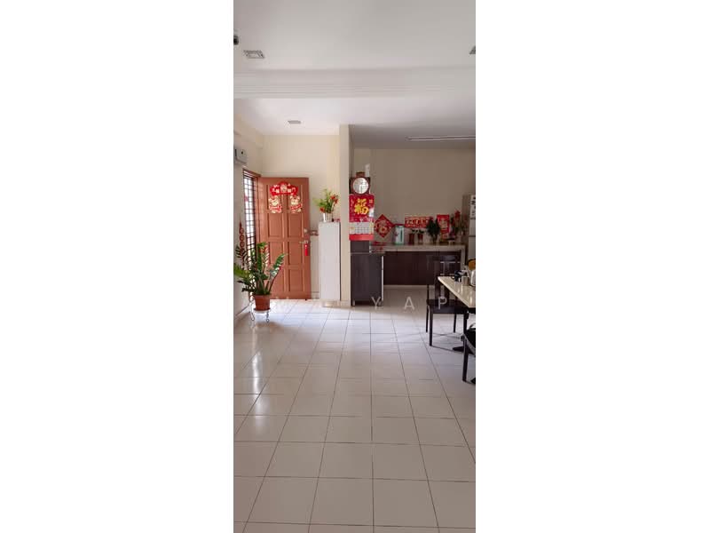 Kediaman Servis untuk Dijual di Fortune Avenue - Amy Yap - Kitchen - PropertyGuru.com.my