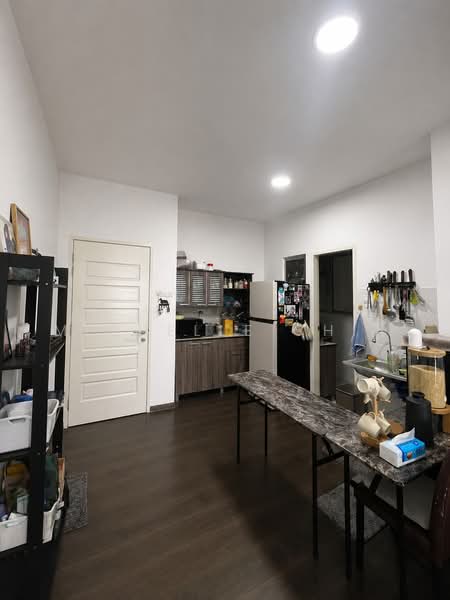Pangsapuri untuk Disewa di Residensi Pauh Permai - Michelle Chia - Kitchen - PropertyGuru.com.my
