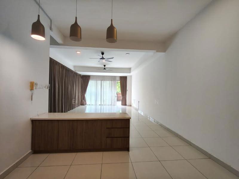 3.5-storey Terraced House for Rent in Damansara Perdana (Selangor) - Emily Tan - Living Room - PropertyGuru.com.my