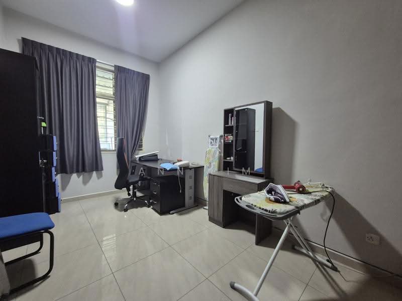 Rumah Teres 2-Tingkat untuk Disewa di Taman Merbok (Bukit Baru) - Ann Lim - Study - PropertyGuru.com.my