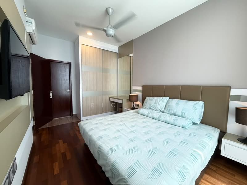 Kediaman Servis untuk Dijual di Paragon Suites @ CIQ - ERIC YAP - PropertyGuru.com.my