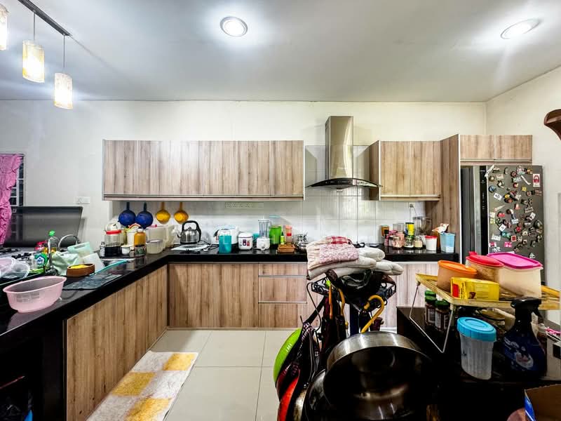 Rumah Berkembar untuk Dijual di Bandar Baru Salak Tinggi (Sepang) - Zul Hasif - PropertyGuru.com.my