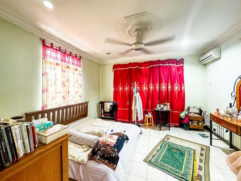 Rumah Berkembar untuk Dijual di Bandar Baru Salak Tinggi (Sepang) - Zul Hasif - PropertyGuru.com.my