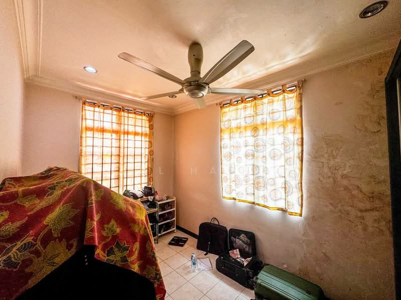 Rumah Berkembar untuk Dijual di Bandar Baru Salak Tinggi (Sepang) - Zul Hasif - PropertyGuru.com.my