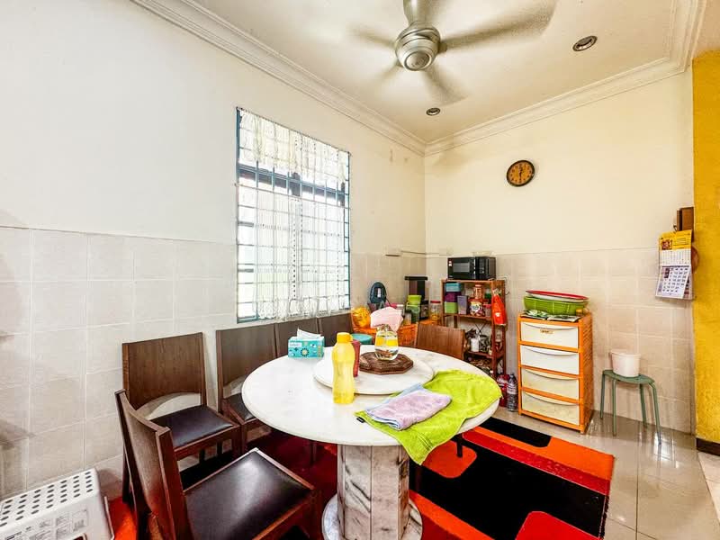 Rumah Berkembar untuk Dijual di Bandar Baru Salak Tinggi (Sepang) - Zul Hasif - PropertyGuru.com.my