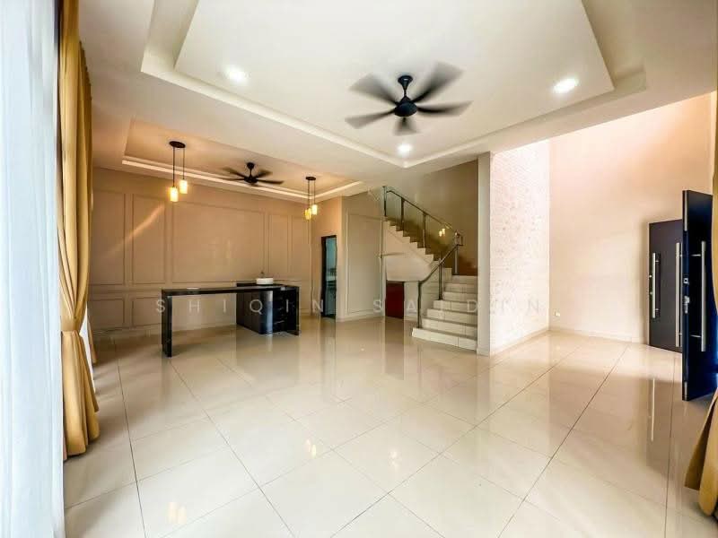 Semi-Detached House for Sale in Ampang (Kuala Lumpur) - Shiqin Saidin - Living Room - PropertyGuru.com.my