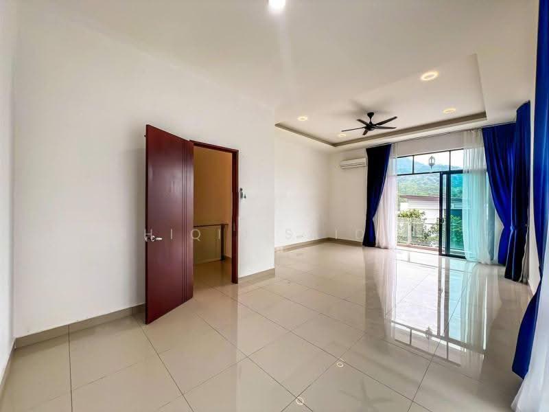 Semi-Detached House for Sale in Ampang (Kuala Lumpur) - Shiqin Saidin - Living Room - PropertyGuru.com.my