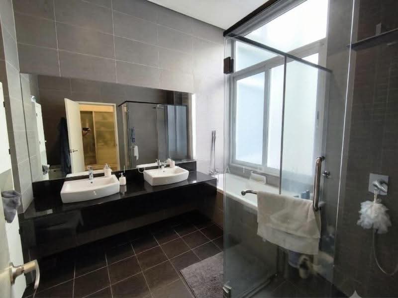 Rumah Berkembar untuk Dijual di Ampang (Kuala Lumpur) - Shiqin Saidin - Bathroom - PropertyGuru.com.my