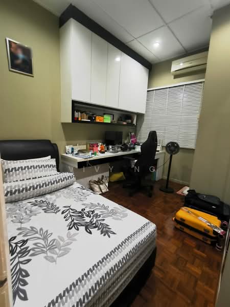 Rumah Teres 1.5-Tingkat untuk Dijual di Taman Perling (Perling) - Vivy Ng - Bedroom - PropertyGuru.com.my