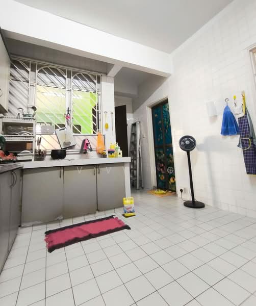 Rumah Teres 1.5-Tingkat untuk Dijual di Taman Perling (Perling) - Vivy Ng - Kitchen - PropertyGuru.com.my