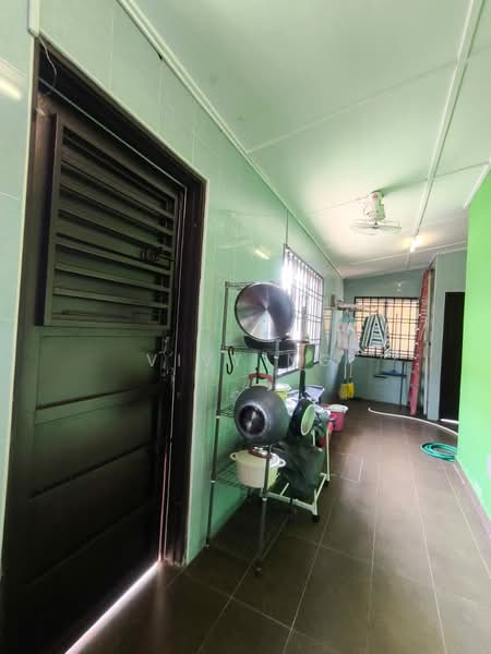 Rumah Teres 1.5-Tingkat untuk Dijual di Taman Perling (Perling) - Vivy Ng - Corridor - PropertyGuru.com.my