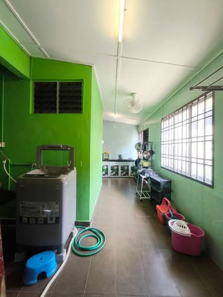 Rumah Teres 1.5-Tingkat untuk Dijual di Taman Perling (Perling) - Vivy Ng - Kitchen - PropertyGuru.com.my