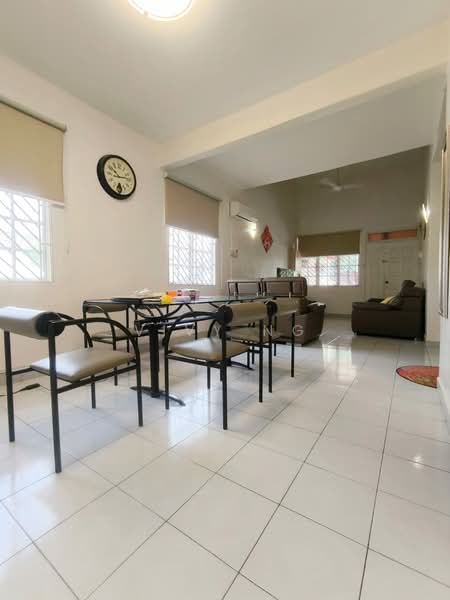 Rumah Teres 1.5-Tingkat untuk Dijual di Taman Perling (Perling) - Vivy Ng - Living Room - PropertyGuru.com.my