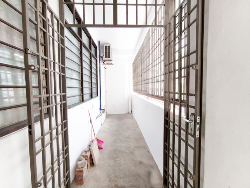 Flat for Sale at Taman Lip Sin Block 1, 3 & 5 - Celine Cheah - Corridor - PropertyGuru.com.my