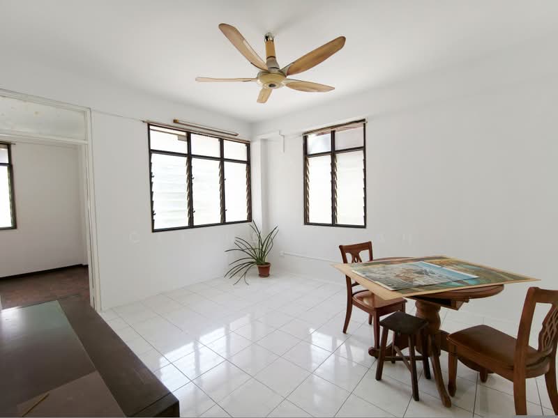 Rumah Flat untuk Dijual di Taman Jubilee Phase 1 - Celine Cheah - Dining Room - PropertyGuru.com.my