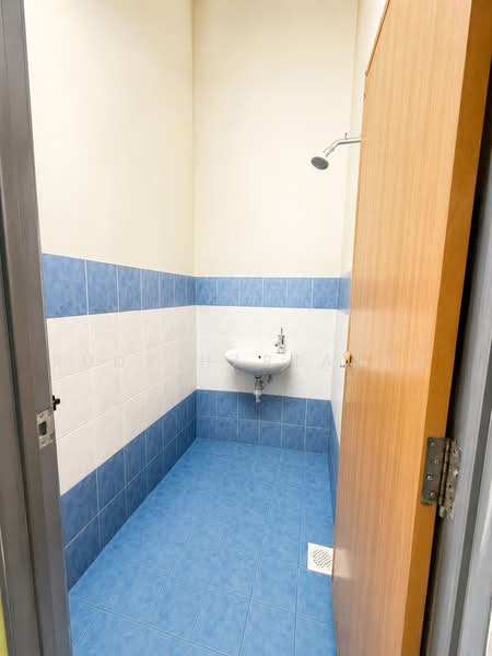 Rumah Teres 1-Tingkat untuk Dijual di Taman Sungai Kapar Indah (Kapar) - Rudy Hartanto - Bathroom - PropertyGuru.com.my