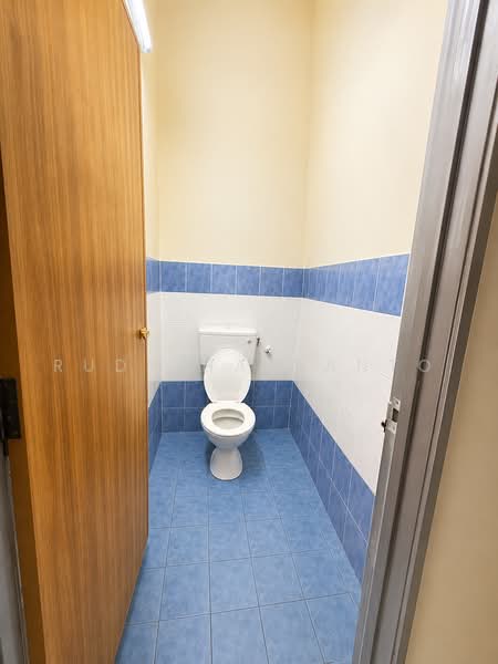 Rumah Teres 1-Tingkat untuk Dijual di Taman Sungai Kapar Indah (Kapar) - Rudy Hartanto - Bathroom - PropertyGuru.com.my