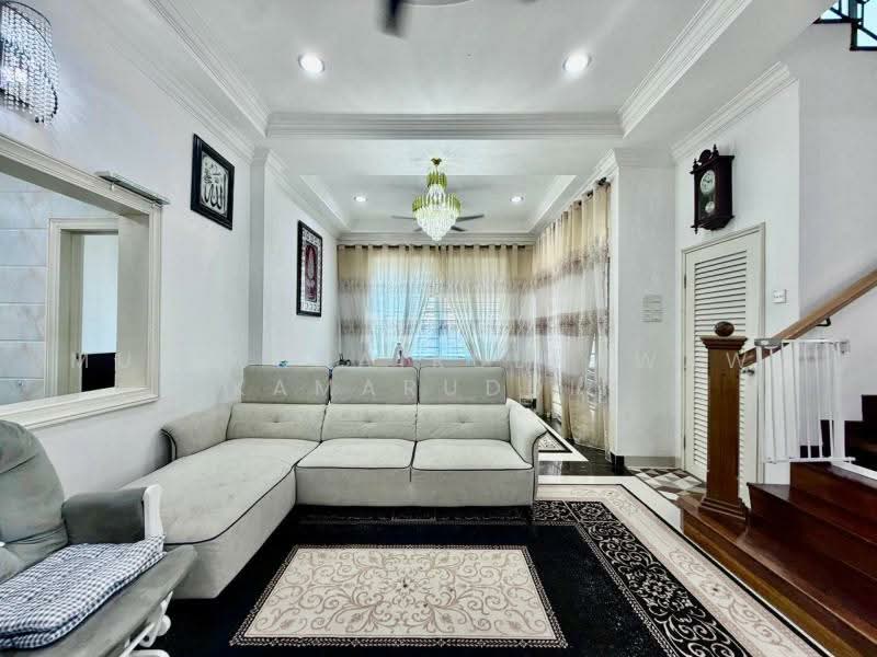 Rumah Berkembar untuk Dijual di Ampang Jaya (Ampang) - Muhd Khairulnawawi Kamaruddin - Living Room - PropertyGuru.com.my