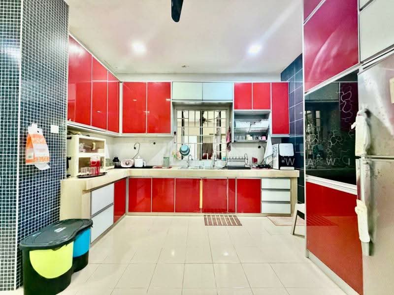 Rumah Berkembar untuk Dijual di Ampang Jaya (Ampang) - Muhd Khairulnawawi Kamaruddin - Kitchen - PropertyGuru.com.my