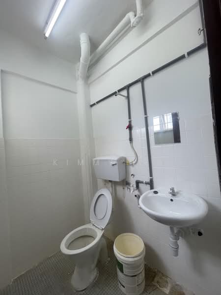 Flat for Rent at Taman Kajang Mewah - Kimmy Lee - Bathroom - PropertyGuru.com.my