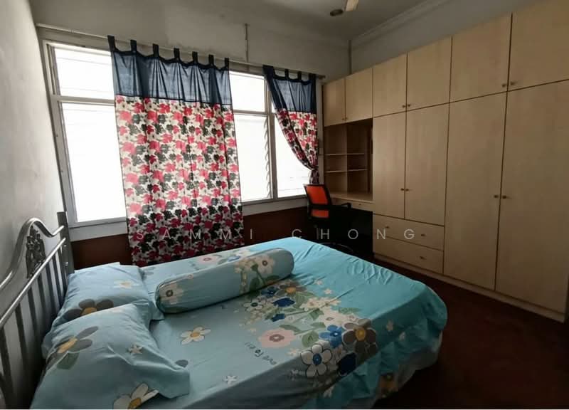 2-storey Terraced House for Sale in Taman Desa (Kuala Lumpur) - Sammi Chong - Bedroom - PropertyGuru.com.my