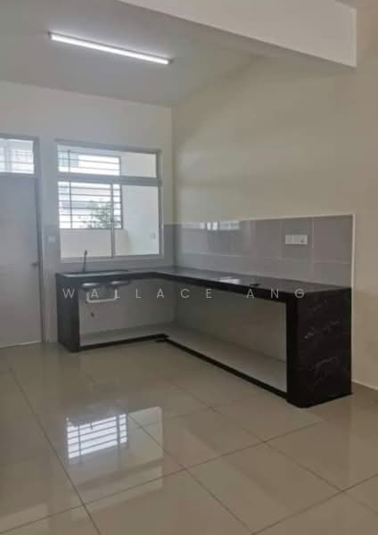 Rumah Kluster untuk Disewa di Setia Tropika (Johor Bahru) - Wallace Ang - Kitchen - PropertyGuru.com.my