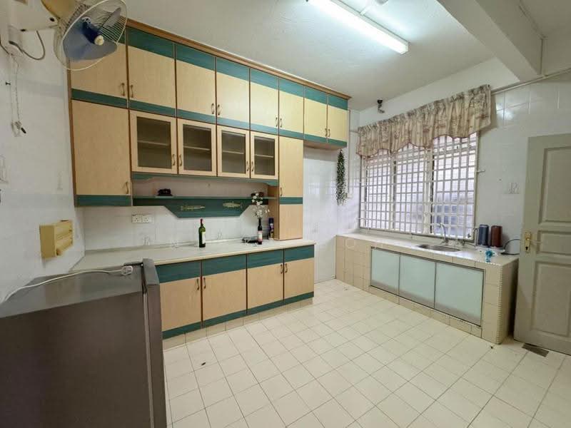 2-storey Terraced House for Sale in Johor Bahru (Johor) - Nikko Soh - Kitchen - PropertyGuru.com.my