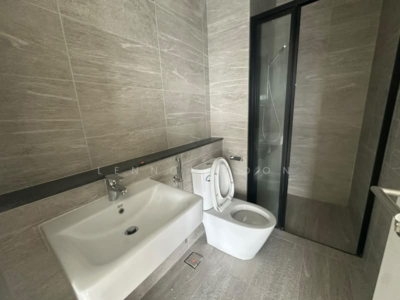 Kediaman Servis untuk Disewa di Edelweiss @ Tropicana Gardens - Lennon Poon - Bathroom - PropertyGuru.com.my