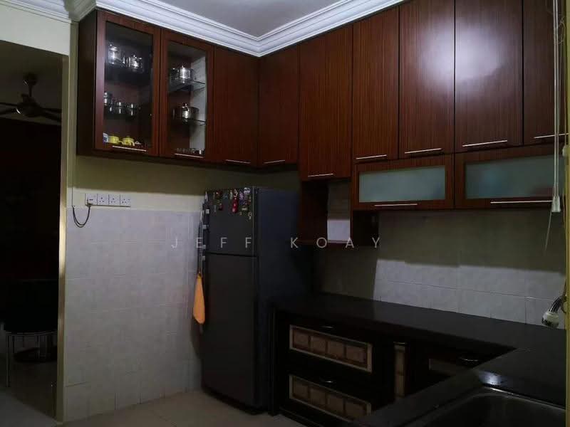 Rumah Teres 2-Tingkat untuk Disewa di Taman Idaman (Simpang Ampat) - Jeff Koay - Kitchen - PropertyGuru.com.my
