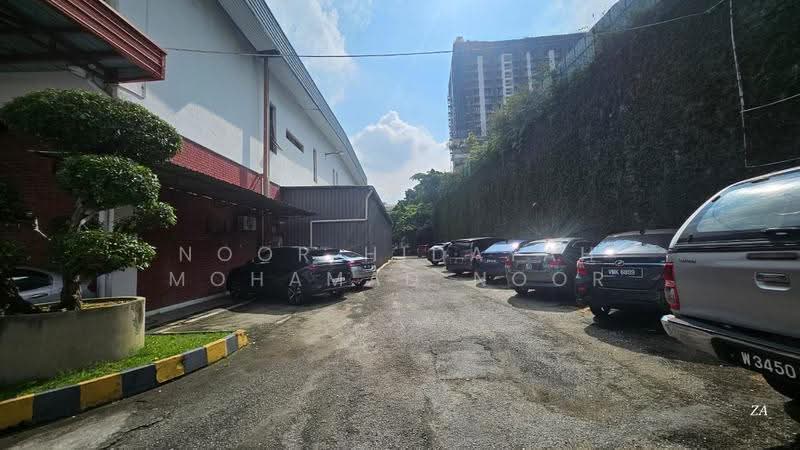 Factory for Sale in Petaling Jaya (Selangor) - Noor Hidayah Mohamad Noor - Exterior - PropertyGuru.com.my