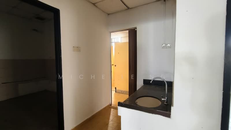 Kedai untuk Disewa di Skudai (Johor) - Michelle Ng - Interior - PropertyGuru.com.my