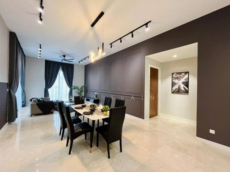 Kediaman Servis untuk Dijual di The Astaka @ 1 Bukit Senyum - Phang Elainne - Living Room - PropertyGuru.com.my