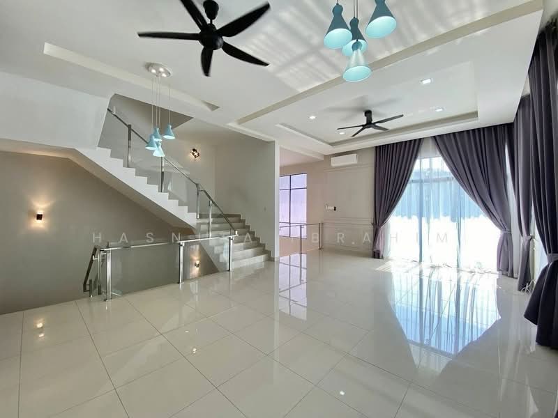 Rumah Berkembar untuk Disewa di Taman Melawati (Ulu Kelang) - Hasniza Ibrahim - Living Room - PropertyGuru.com.my