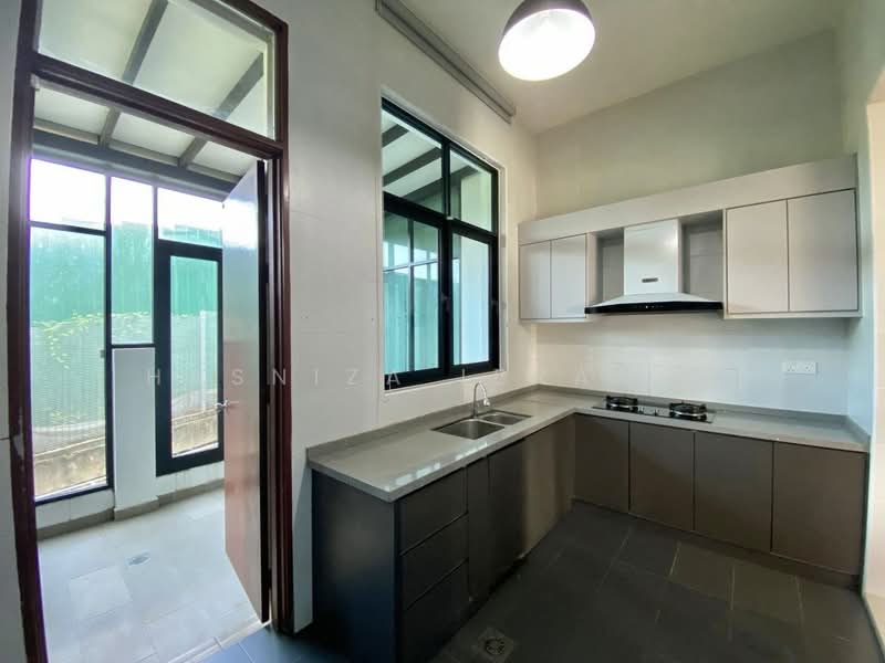 Rumah Berkembar untuk Disewa di Taman Melawati (Ulu Kelang) - Hasniza Ibrahim - Kitchen - PropertyGuru.com.my