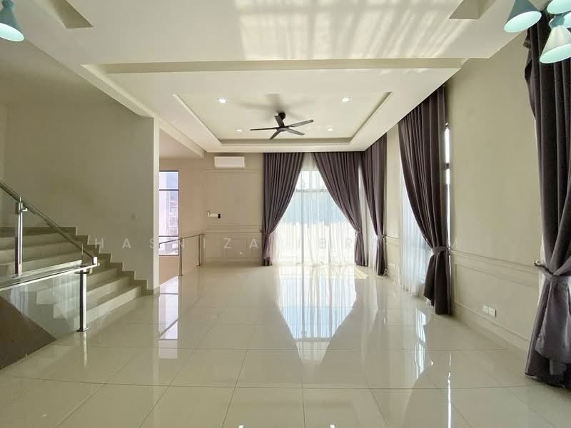 Rumah Berkembar untuk Disewa di Taman Melawati (Ulu Kelang) - Hasniza Ibrahim - Living Room - PropertyGuru.com.my