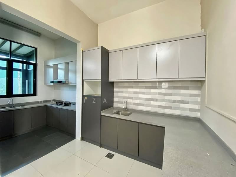Rumah Berkembar untuk Disewa di Taman Melawati (Ulu Kelang) - Hasniza Ibrahim - Kitchen - PropertyGuru.com.my