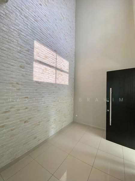 Rumah Berkembar untuk Disewa di Taman Melawati (Ulu Kelang) - Hasniza Ibrahim - Entrance - PropertyGuru.com.my