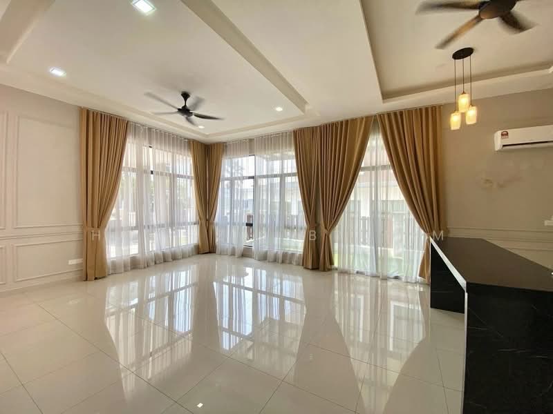 Rumah Berkembar untuk Disewa di Taman Melawati (Ulu Kelang) - Hasniza Ibrahim - Living Room - PropertyGuru.com.my