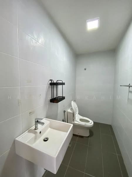 Rumah Berkembar untuk Disewa di Taman Melawati (Ulu Kelang) - Hasniza Ibrahim - Bathroom - PropertyGuru.com.my