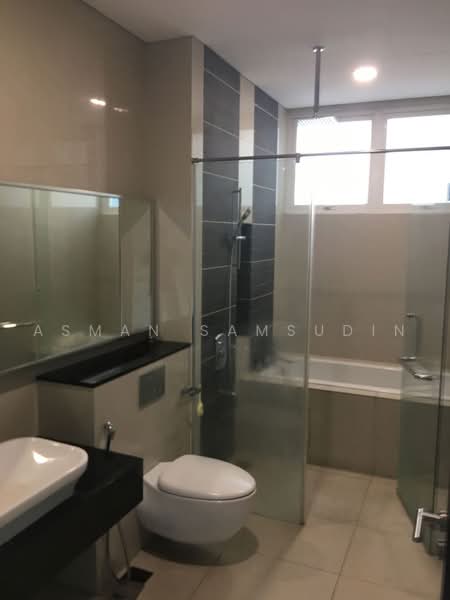 Rumah Teres 3-Tingkat untuk Disewa di Bukit Jelutong (Shah Alam) - Asman Samsudin - Bathroom - PropertyGuru.com.my