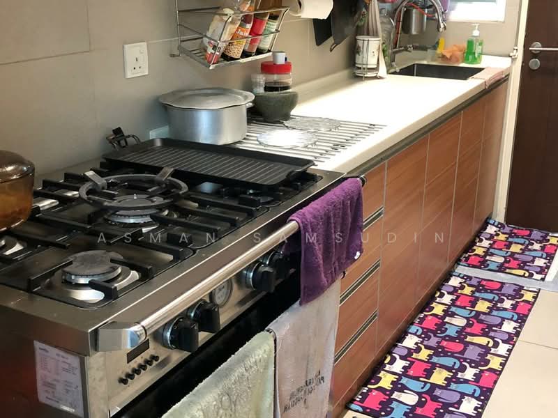 Rumah Teres 3-Tingkat untuk Disewa di Bukit Jelutong (Shah Alam) - Asman Samsudin - Kitchen - PropertyGuru.com.my
