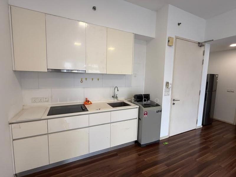Service Residence for Rent at SqWhere Service Apartments - Lennon Poon - Kitchen - PropertyGuru.com.my