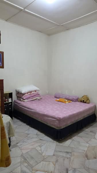 1-storey Terraced House for Sale in Seri Kembangan (Selangor) - Terry Yee - Bedroom - PropertyGuru.com.my
