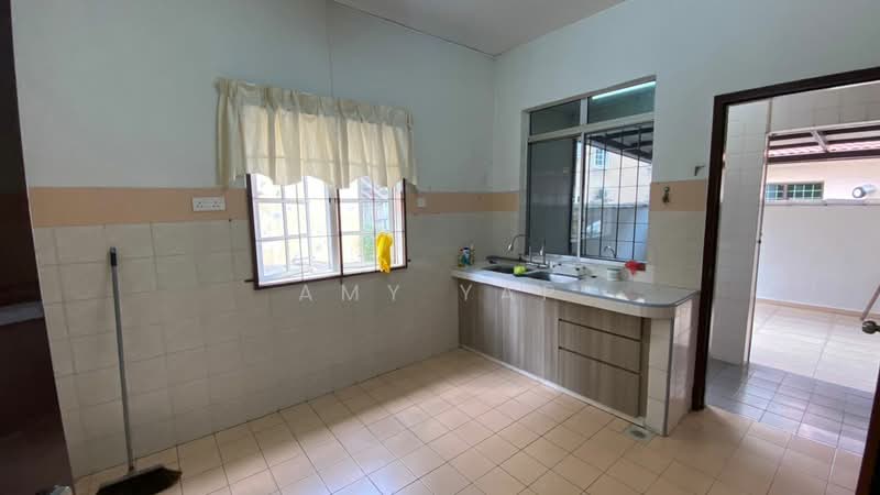 Rumah Teres 2-Tingkat untuk Disewa di Bandar Sri Damansara (Selangor) - Amy Yap - Kitchen - PropertyGuru.com.my
