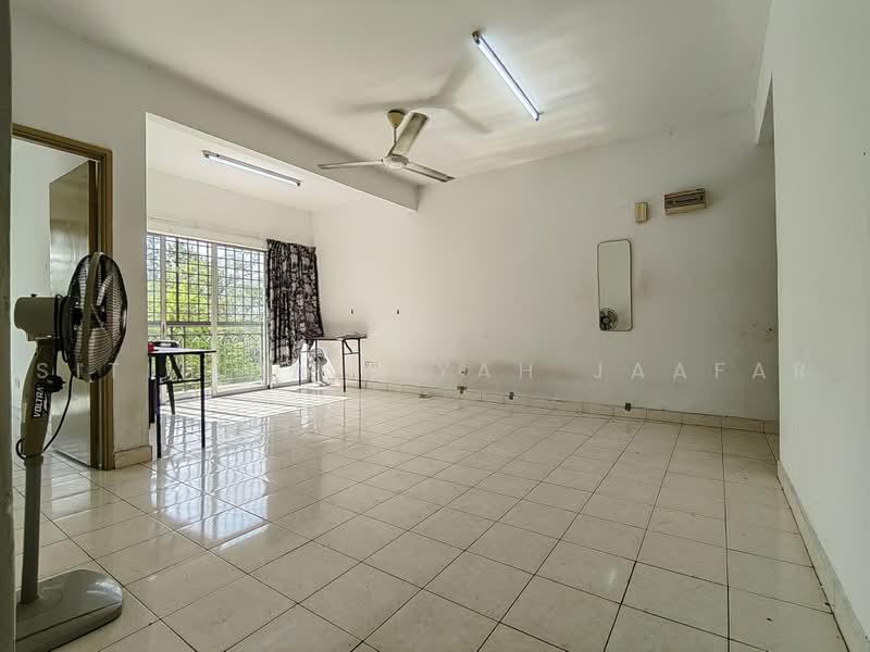 Apartment for Sale at Baiduri Apartment - SITI KHAIRIYAH JAAFAR - Living Room - PropertyGuru.com.my